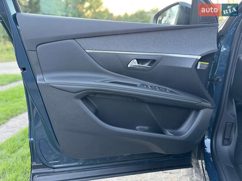 Внедорожник / Кроссовер Peugeot 3008 2023 в Киеве фото 31 Внедорожник / Кроссовер Peugeot 3008 2023 в Киеве