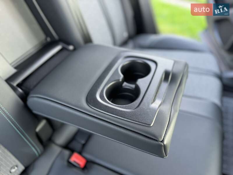 Внедорожник / Кроссовер Peugeot 3008 2023 в Киеве фото 45 Внедорожник / Кроссовер Peugeot 3008 2023 в Киеве
