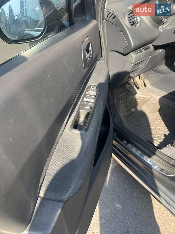 Позашляховик / Кросовер Peugeot 3008 2014 в Рівному