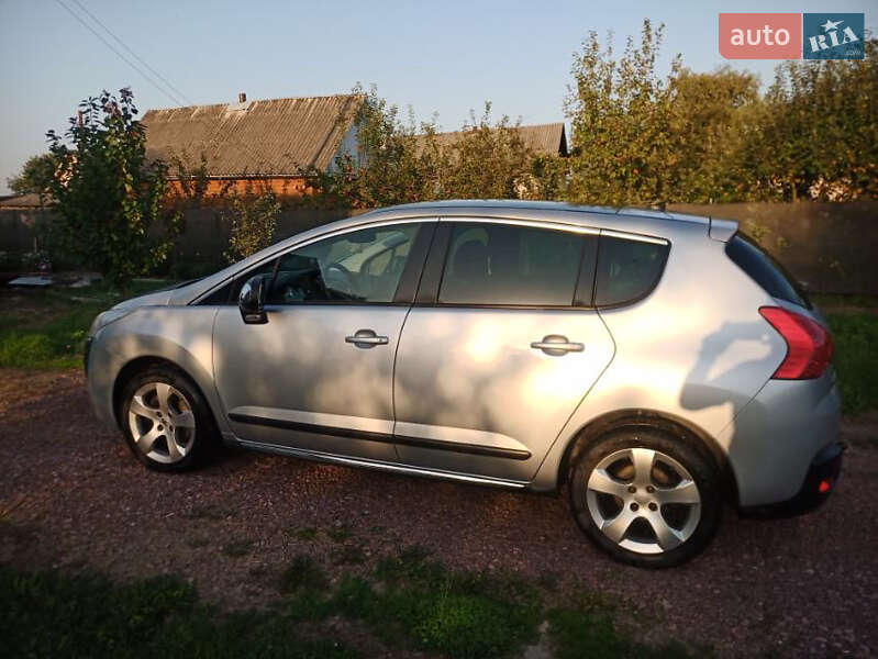 Внедорожник / Кроссовер Peugeot 3008 2012 в Овруче