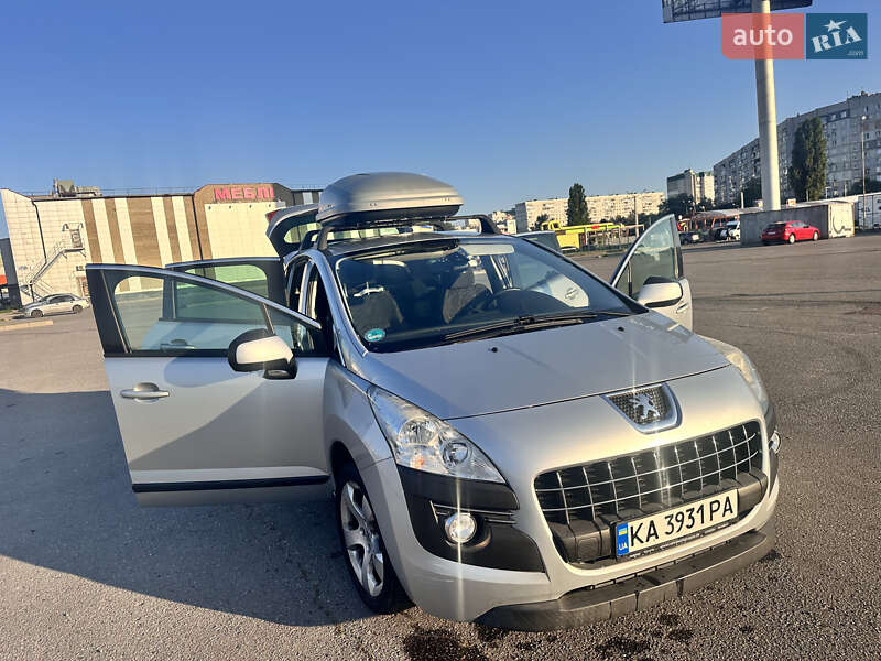 Позашляховик / Кросовер Peugeot 3008 2011 в Харкові