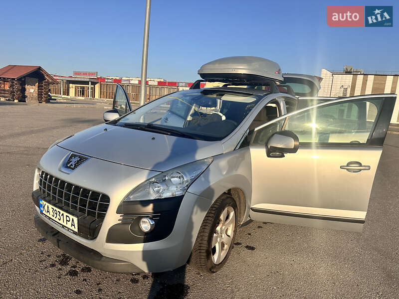 Позашляховик / Кросовер Peugeot 3008 2011 в Харкові