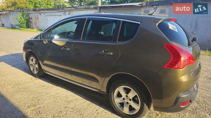 Позашляховик / Кросовер Peugeot 3008 2011 в Борисполі