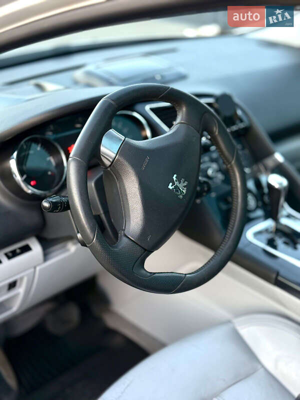 Позашляховик / Кросовер Peugeot 3008 2010 в Луцьку