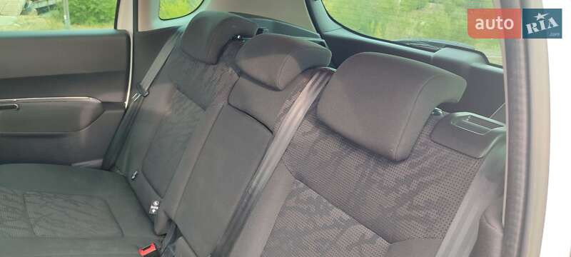 Внедорожник / Кроссовер Peugeot 3008 2013 в Кривом Роге фото 4 Внедорожник / Кроссовер Peugeot 3008 2013 в Кривом Роге