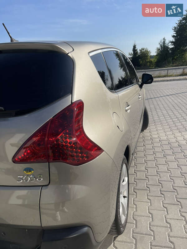 Внедорожник / Кроссовер Peugeot 3008 2010 в Тернополе фото 7 Внедорожник / Кроссовер Peugeot 3008 2010 в Тернополе