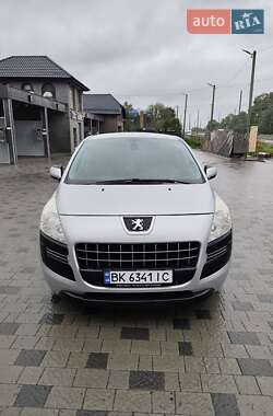 Внедорожник / Кроссовер Peugeot 3008 2010 в Грабове
