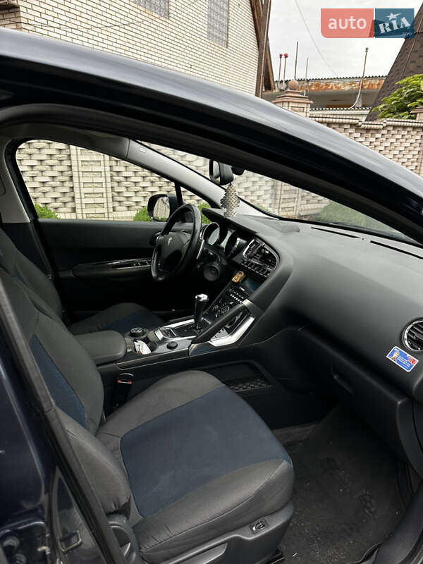Позашляховик / Кросовер Peugeot 3008 2011 в Тульчині