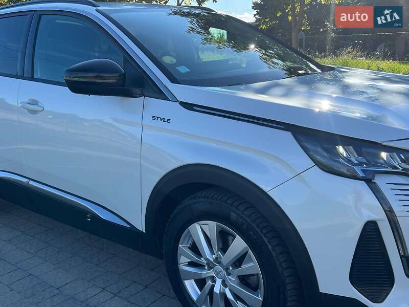 Позашляховик / Кросовер Peugeot 3008 2022 в Добротворі