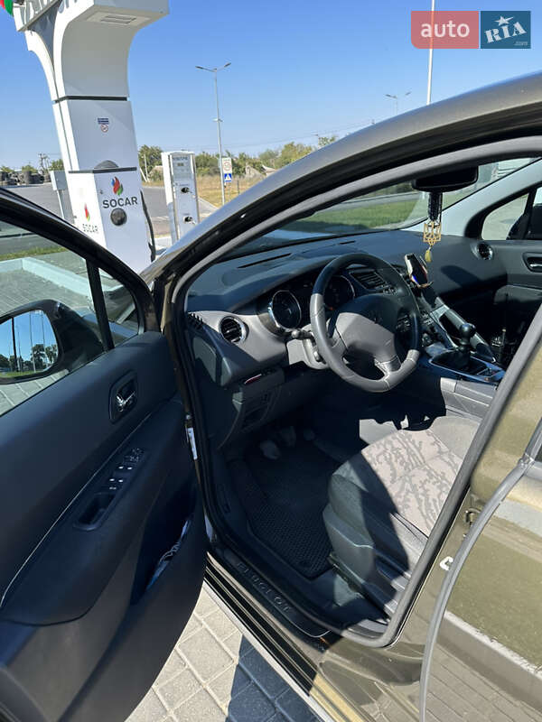 Позашляховик / Кросовер Peugeot 3008 2009 в Одесі