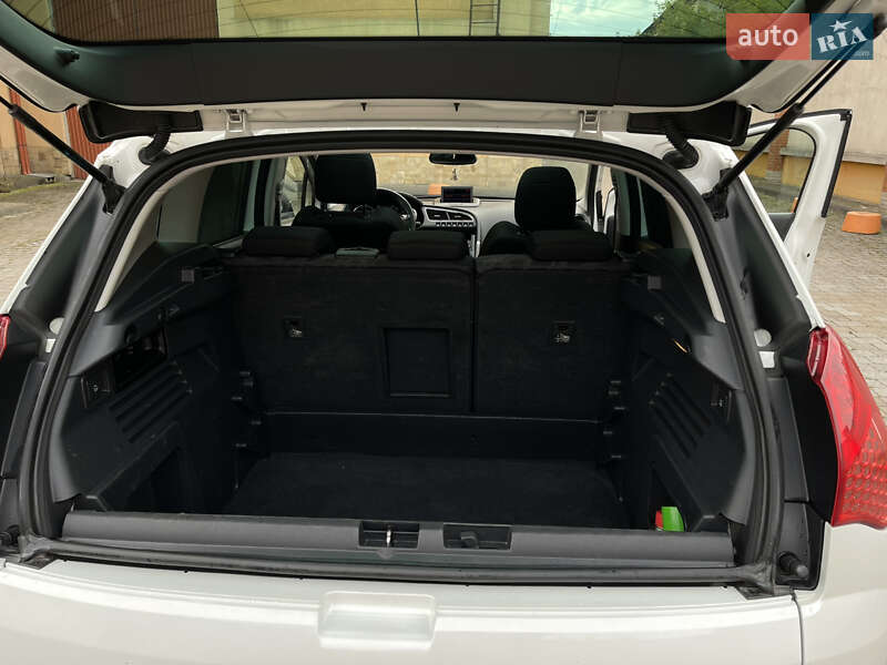 Позашляховик / Кросовер Peugeot 3008 2011 в Коломиї