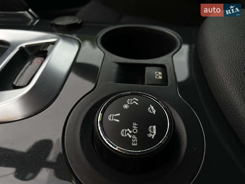 Позашляховик / Кросовер Peugeot 3008 2011 в Коломиї