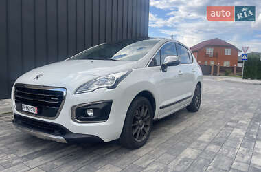 Позашляховик / Кросовер Peugeot 3008 2015 в Луцьку