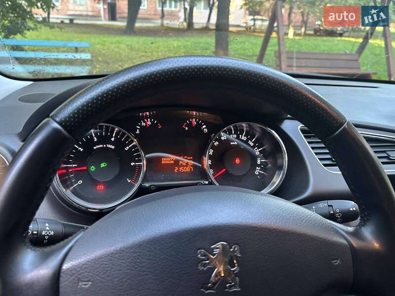 Позашляховик / Кросовер Peugeot 3008 2010 в Старокостянтинові