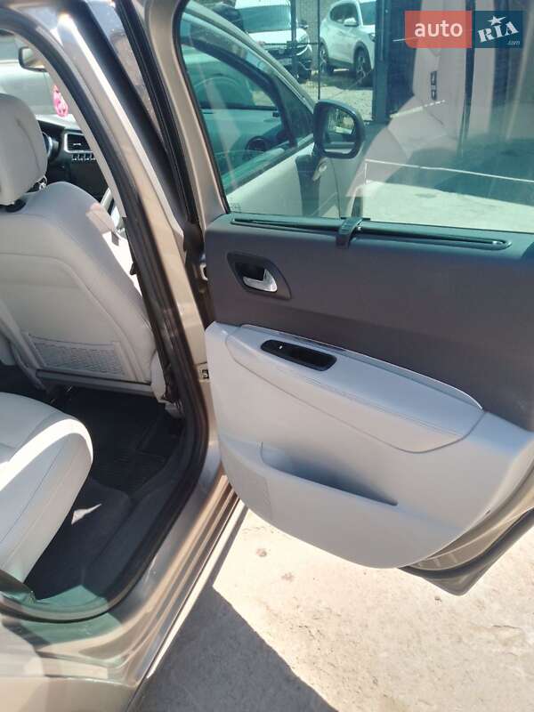 Позашляховик / Кросовер Peugeot 3008 2010 в Білгороді-Дністровському