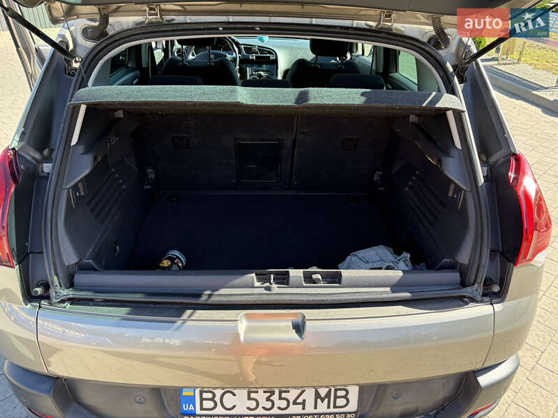 Позашляховик / Кросовер Peugeot 3008 2014 в Пустомитах