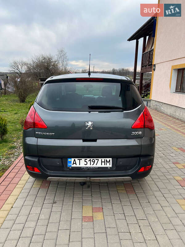 Позашляховик / Кросовер Peugeot 3008 2010 в Калуші
