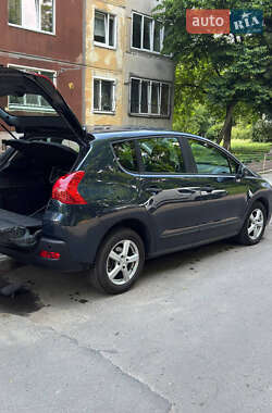 Позашляховик / Кросовер Peugeot 3008 2012 в Львові