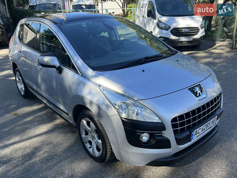 Позашляховик / Кросовер Peugeot 3008 2011 в Києві