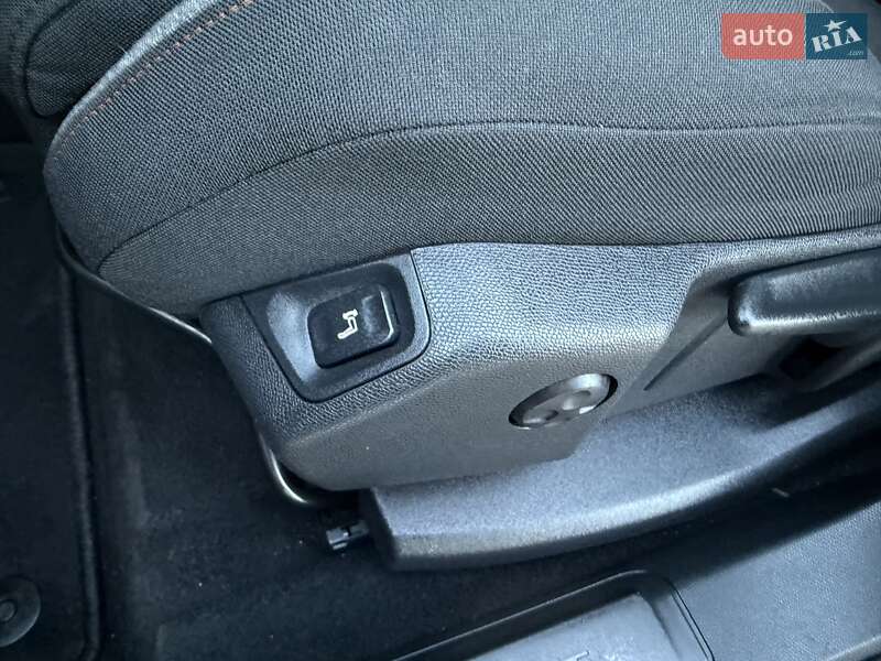 Позашляховик / Кросовер Peugeot 3008 2020 в Стрию