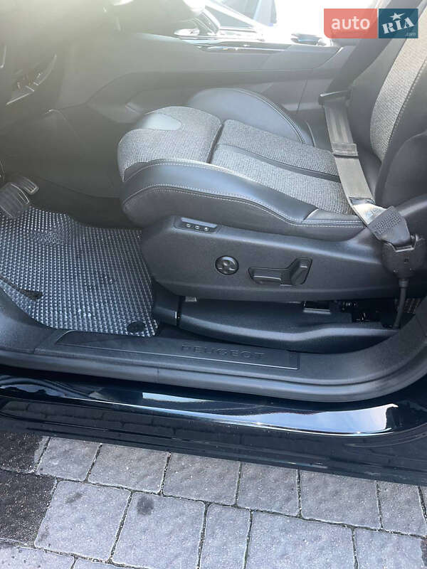 Внедорожник / Кроссовер Peugeot 3008 2019 в Долине фото 28 Внедорожник / Кроссовер Peugeot 3008 2019 в Долине