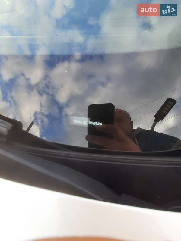 Позашляховик / Кросовер Peugeot 3008 2021 в Ужгороді