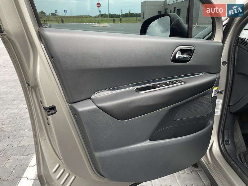 Внедорожник / Кроссовер Peugeot 3008 2011 в Житомире