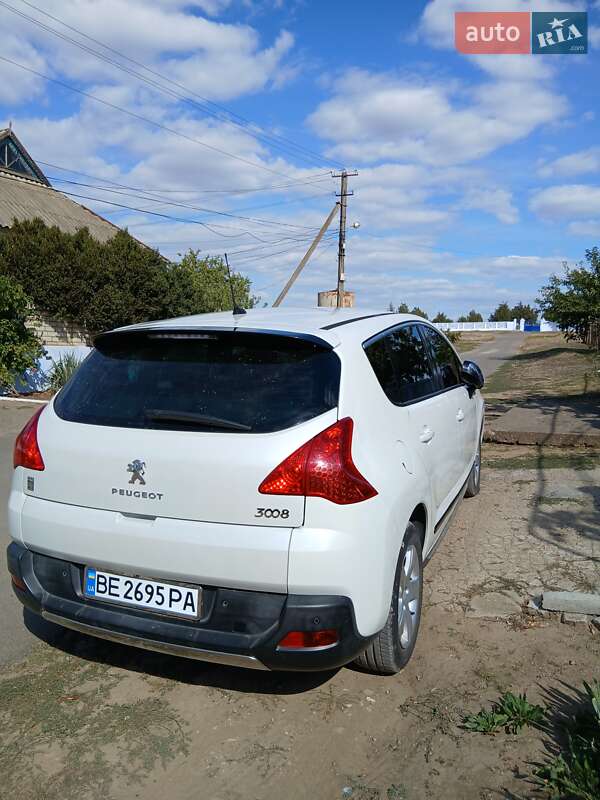 Внедорожник / Кроссовер Peugeot 3008 2012 в Новой Одессе