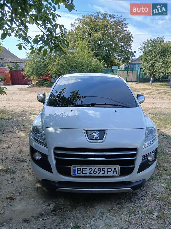 Внедорожник / Кроссовер Peugeot 3008 2012 в Новой Одессе