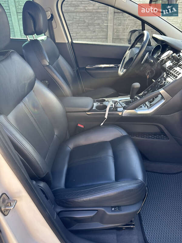 Позашляховик / Кросовер Peugeot 3008 2010 в Черкасах