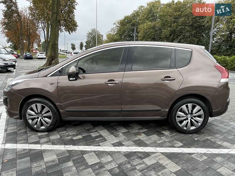 Позашляховик / Кросовер Peugeot 3008 2015 в Хмільнику