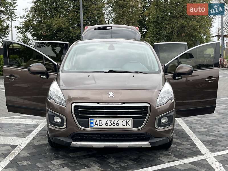 Позашляховик / Кросовер Peugeot 3008 2015 в Хмільнику