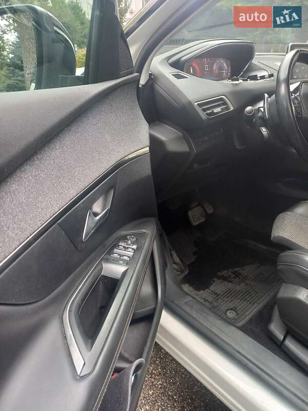 Позашляховик / Кросовер Peugeot 3008 2018 в Києві