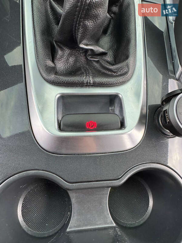 Позашляховик / Кросовер Peugeot 3008 2013 в Первомайську