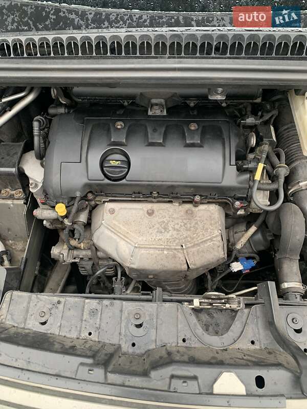 Позашляховик / Кросовер Peugeot 3008 2010 в Чорткові фото 5 Позашляховик / Кросовер Peugeot 3008 2010 в Чорткові