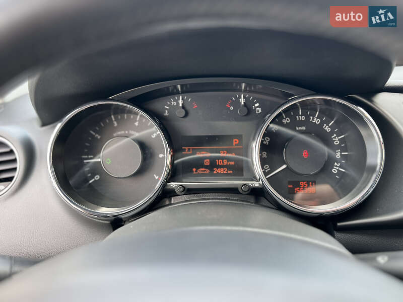 Позашляховик / Кросовер Peugeot 3008 2012 в Дніпрі