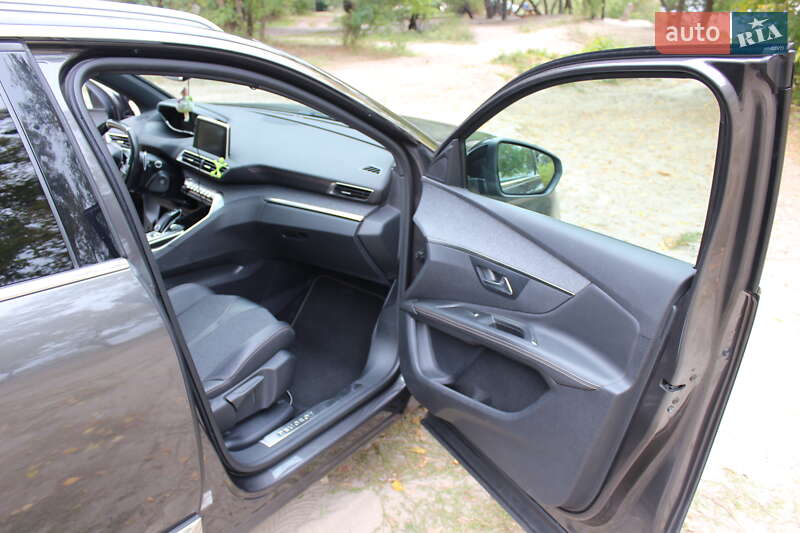 Позашляховик / Кросовер Peugeot 3008 2018 в Черкасах