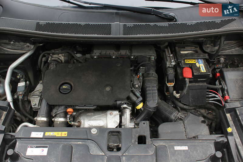 Позашляховик / Кросовер Peugeot 3008 2018 в Черкасах