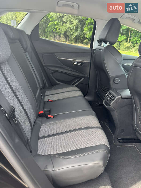 Внедорожник / Кроссовер Peugeot 3008 2018 в Львове