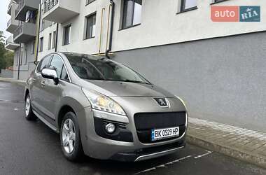 Внедорожник / Кроссовер Peugeot 3008 2013 в Сарнах