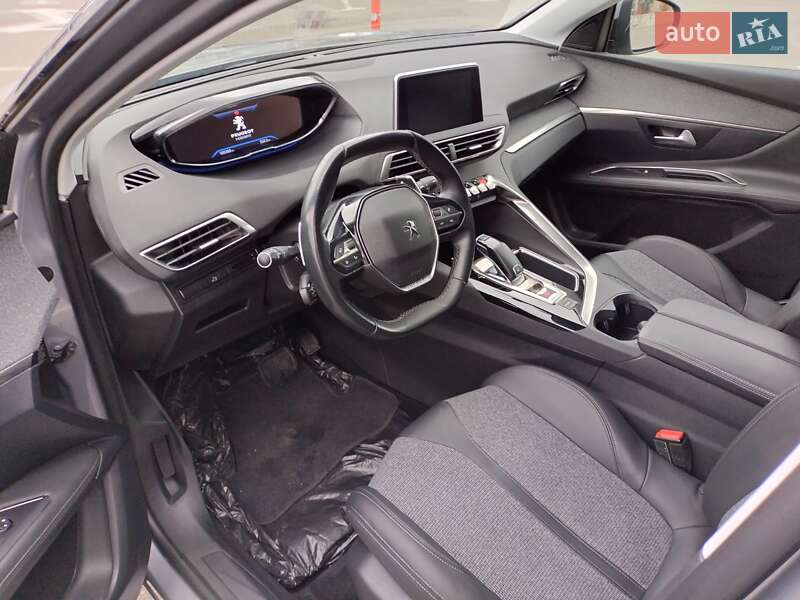 Внедорожник / Кроссовер Peugeot 3008 2020 в Киеве