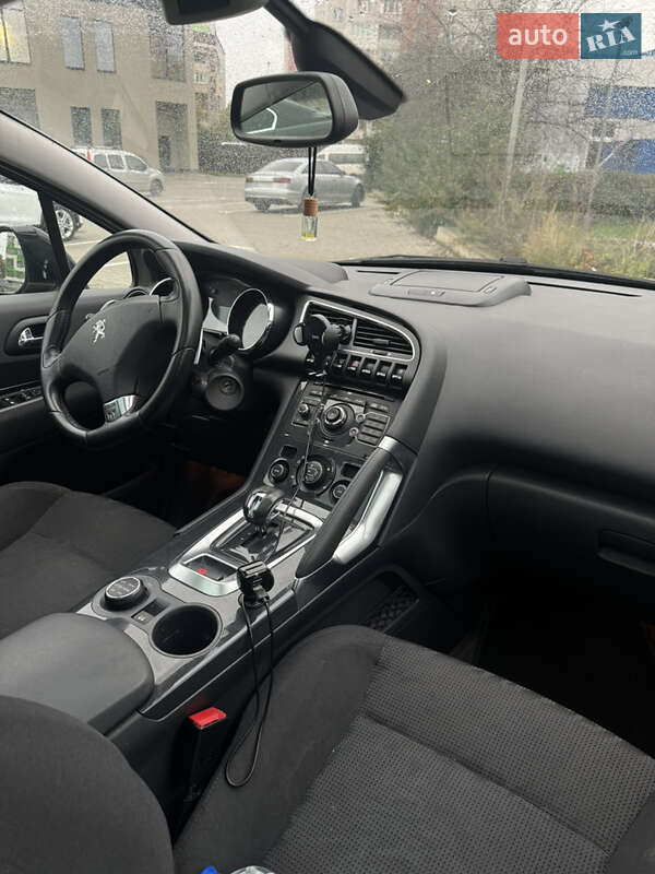 Позашляховик / Кросовер Peugeot 3008 2012 в Тернополі фото 5 Позашляховик / Кросовер Peugeot 3008 2012 в Тернополі