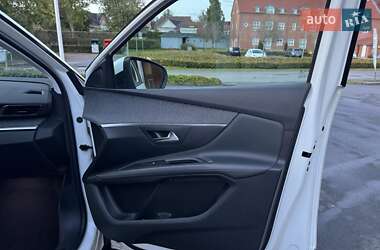 Внедорожник / Кроссовер Peugeot 3008 2019 в 