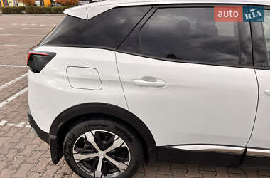 Внедорожник / Кроссовер Peugeot 3008 2019 в 