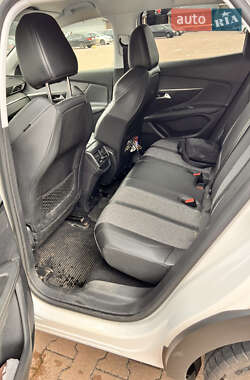 Внедорожник / Кроссовер Peugeot 3008 2019 в 
