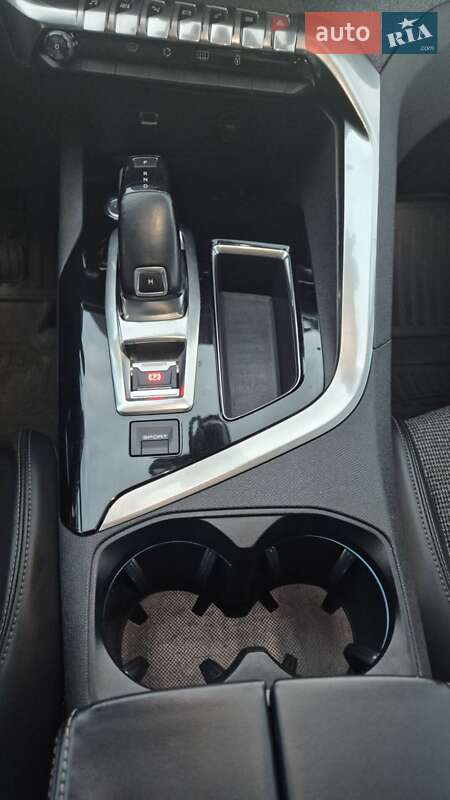 Позашляховик / Кросовер Peugeot 3008 2018 в Жовкві