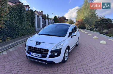 Позашляховик / Кросовер Peugeot 3008 2011 в Чернівцях