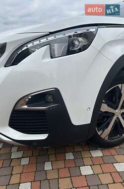 Внедорожник / Кроссовер Peugeot 3008 2017 в 