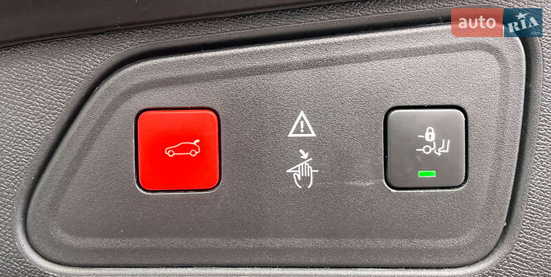 Внедорожник / Кроссовер Peugeot 3008 2019 в Львове фото 39 Внедорожник / Кроссовер Peugeot 3008 2019 в Львове