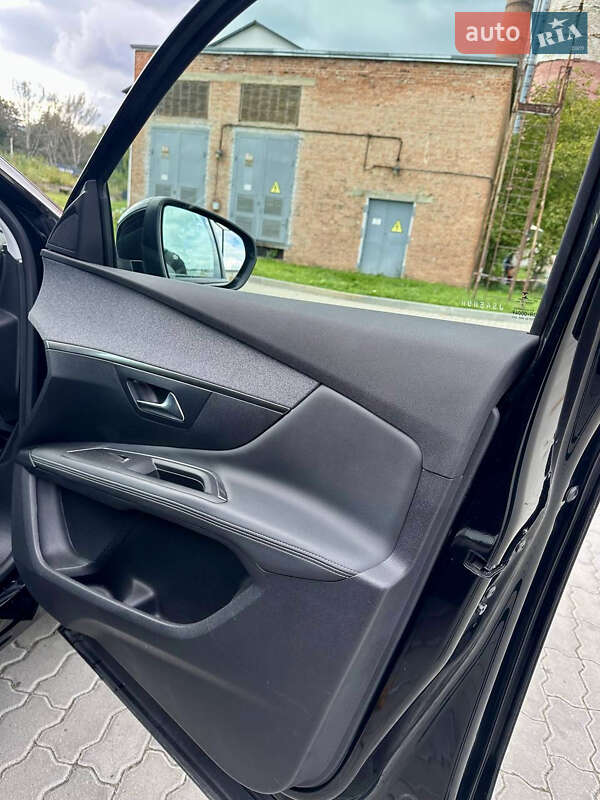 Позашляховик / Кросовер Peugeot 3008 2018 в Бориславі